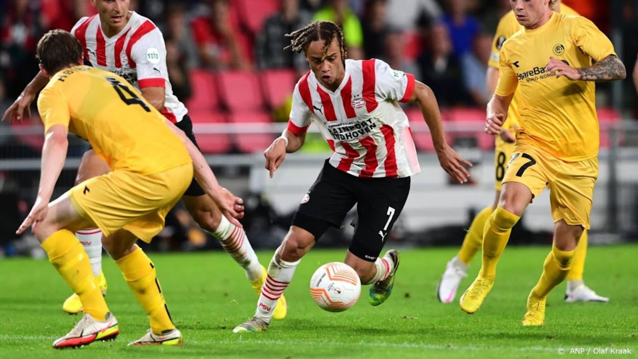 FC Zurich vs PSV Eindhoven (23:45 &#8211; 06/10) | Xem lại trận đấu
