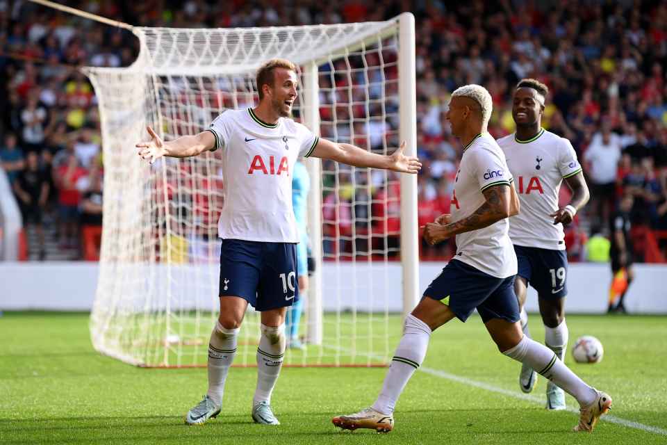Nottingham vs Tottenham (02:45 &#8211; 10/11) | Xem lại trận đấu