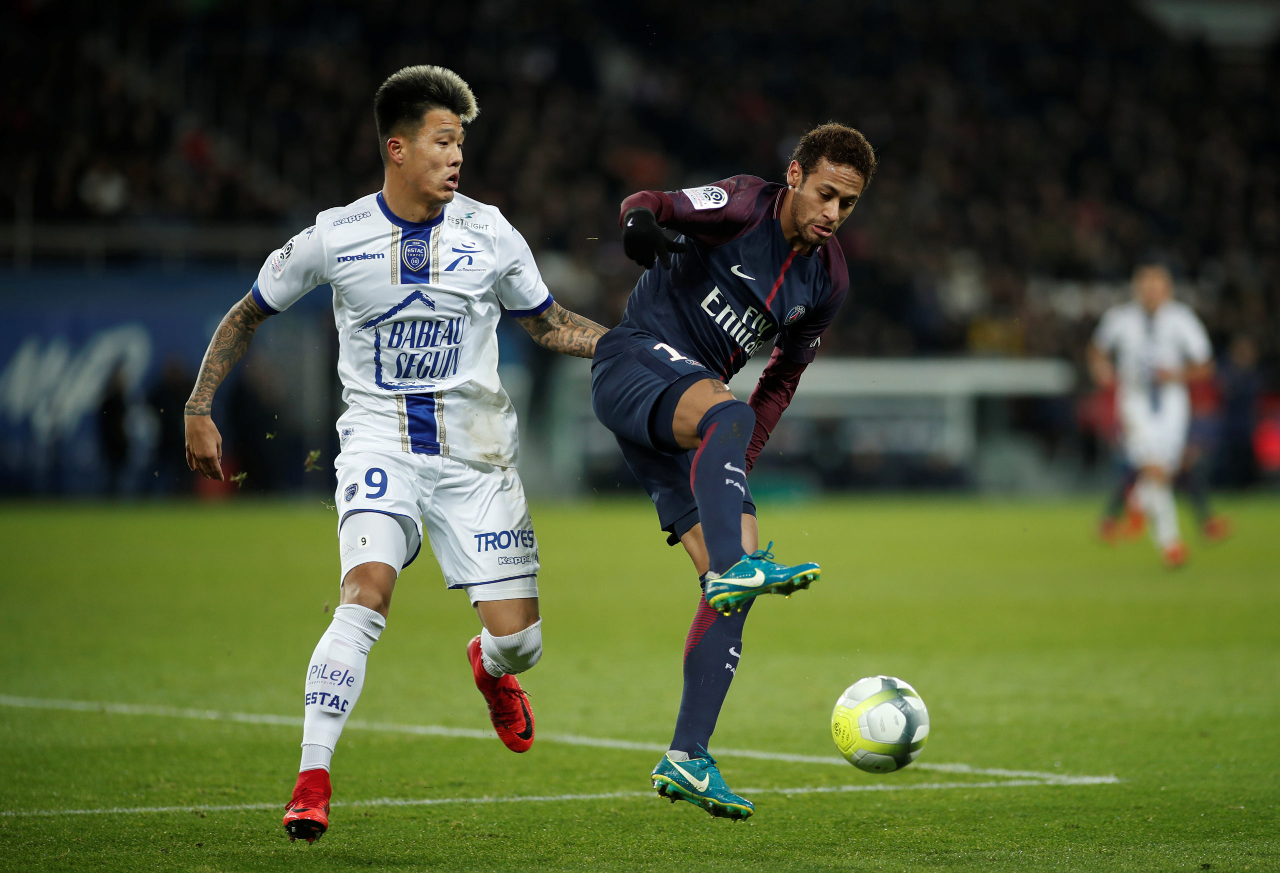 Troyes vs Marseille (03:00 &#8211; 12/01) | Xem lại trận đấu