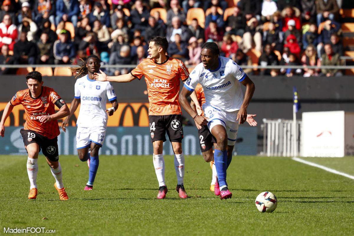 Lorient vs AJ Auxerre (19:00 &#8211; 26/02) | Xem lại trận đấu