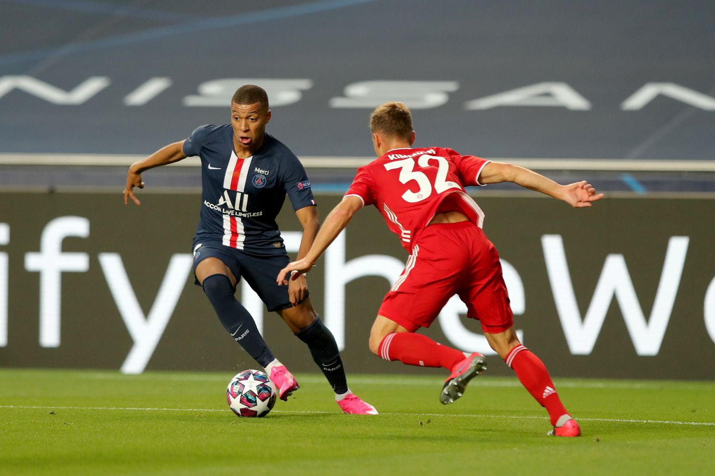 PSG vs Bayern Munich (03:00 &#8211; 15/02) | Xem lại trận đấu