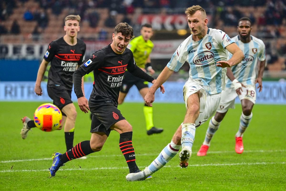 AC Milan vs Salernitana (02:45 &#8211; 14/03) | Xem lại trận đấu