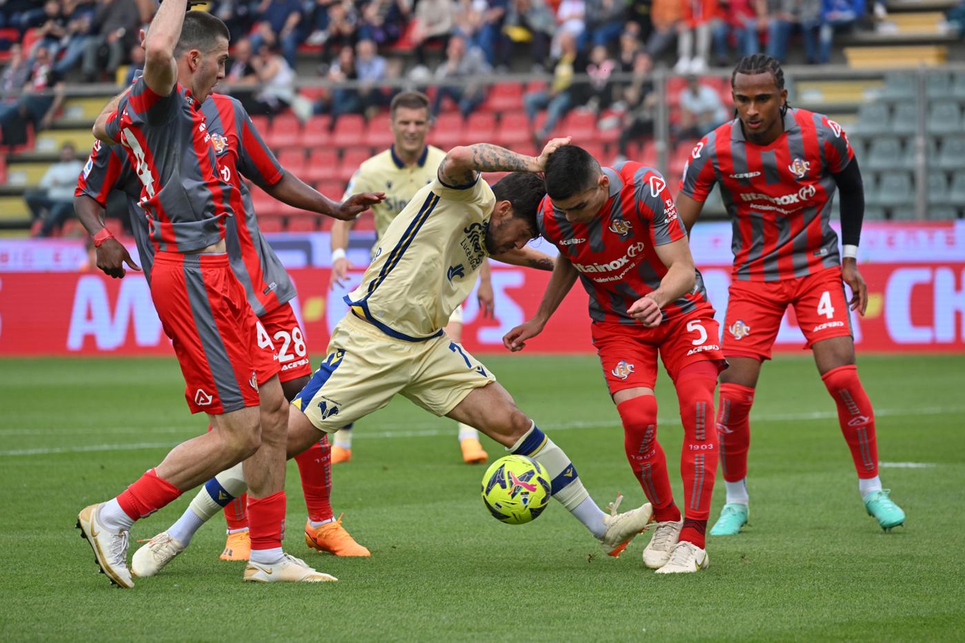 Cremonese vs Verona (20:00 &#8211; 30/04) | Xem lại trận đấu
