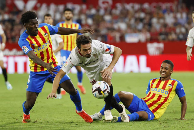 Valencia vs Villarreal (00:30 &#8211; 04/05) | Xem lại trận đấu