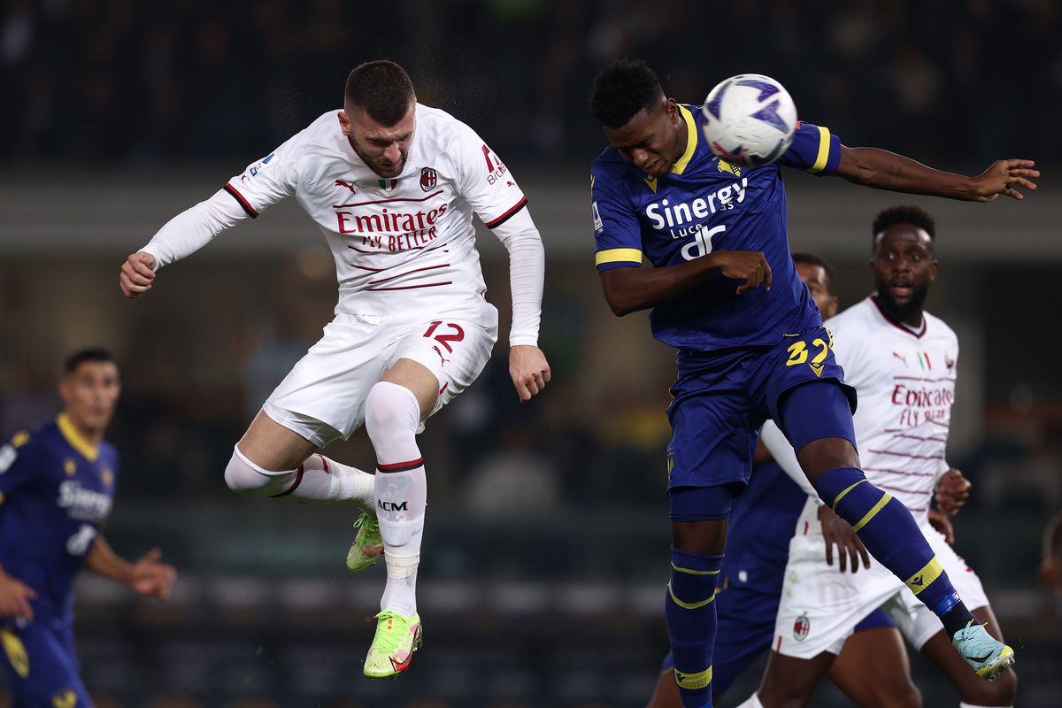 AC Milan vs Verona (02:00 &#8211; 05/06) | Xem lại trận đấu