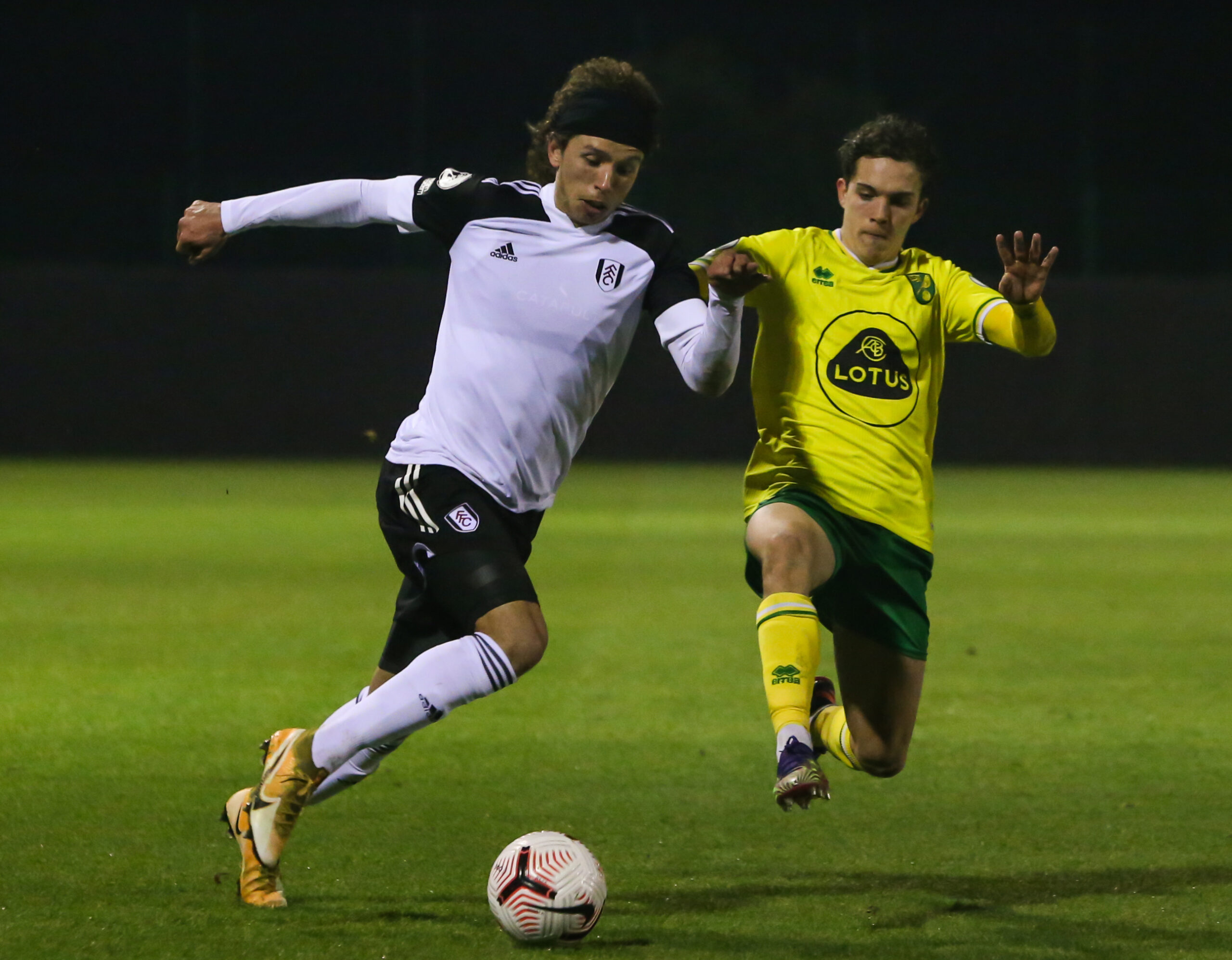 Fulham vs Norwich City (01:45 &#8211; 28/09) | Xem lại trận đấu
