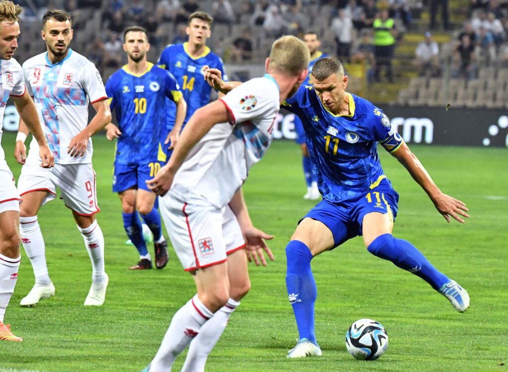 Luxembourg vs Iceland (01:45 &#8211; 09/09) | Xem lại trận đấu