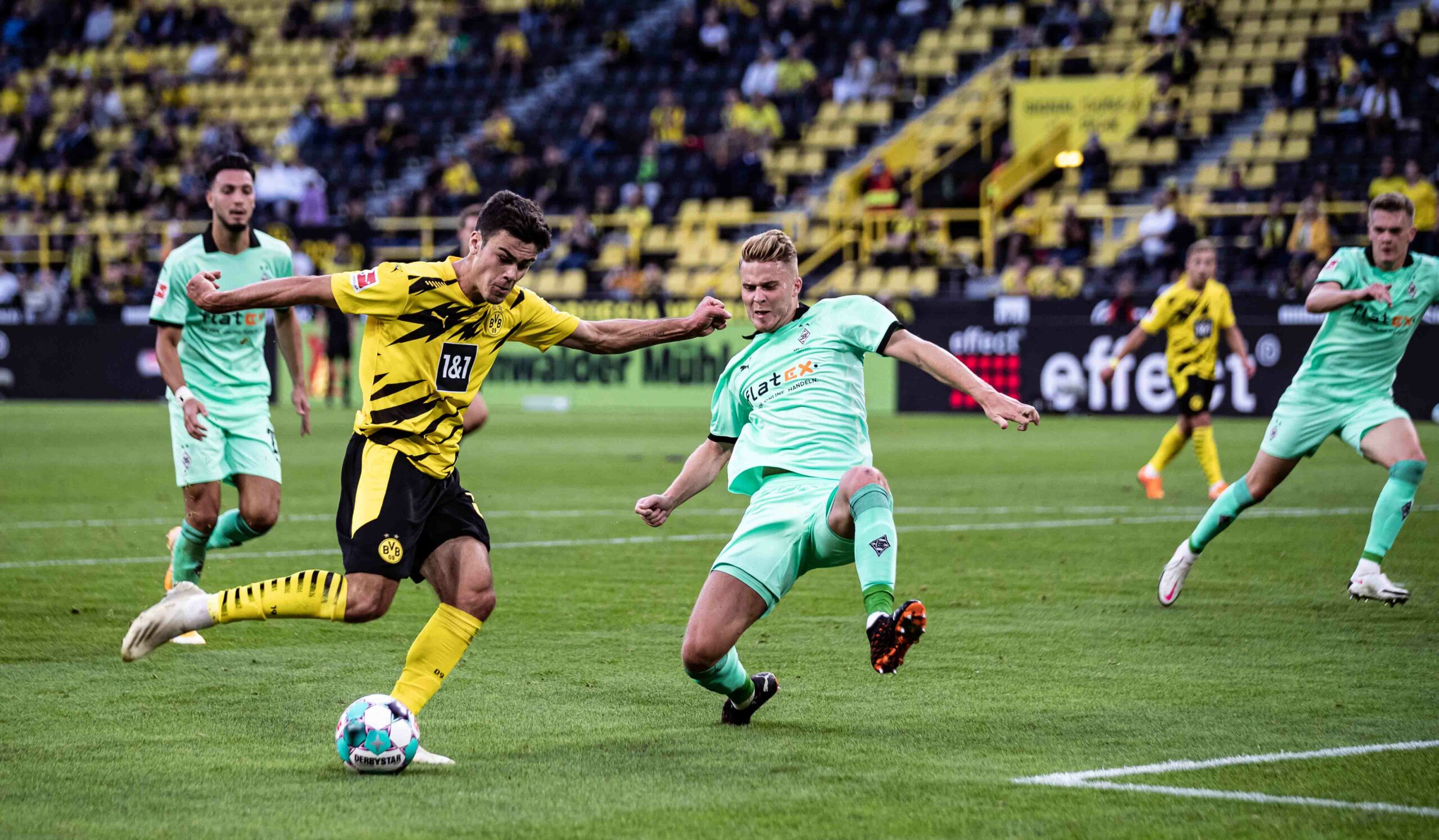 Dortmund vs B. Monchengladbach (21:30 &#8211; 25/11) | Xem lại trận đấu