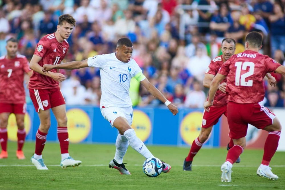 Pháp vs Gibraltar (02:45 &#8211; 19/11) | Xem lại trận đấu