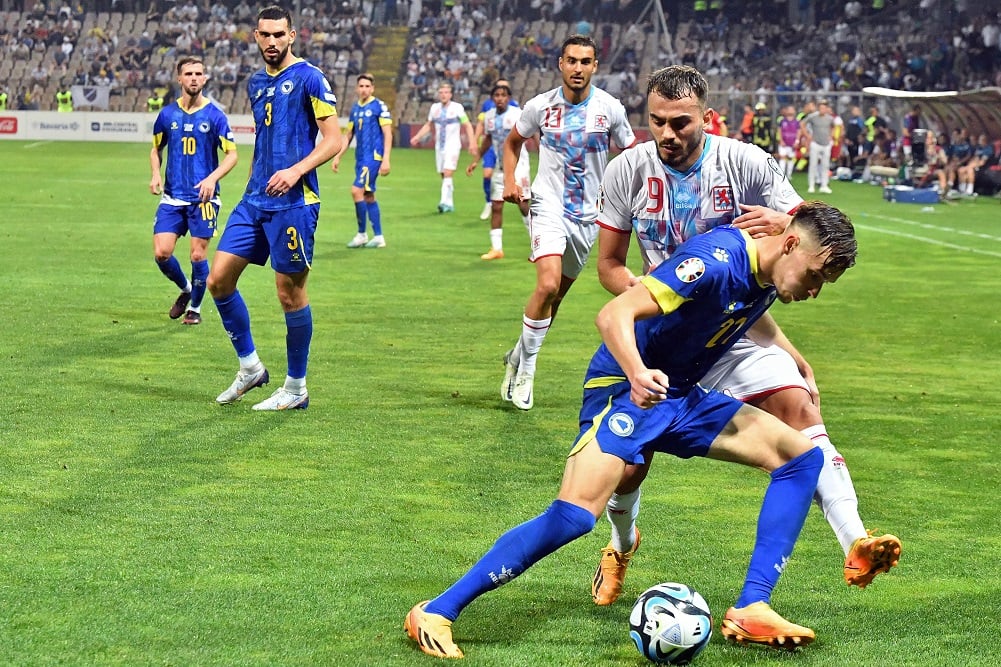 Luxembourg vs Bosnia-Herzegovina (02:45 &#8211; 17/11) | Xem lại trận đấu