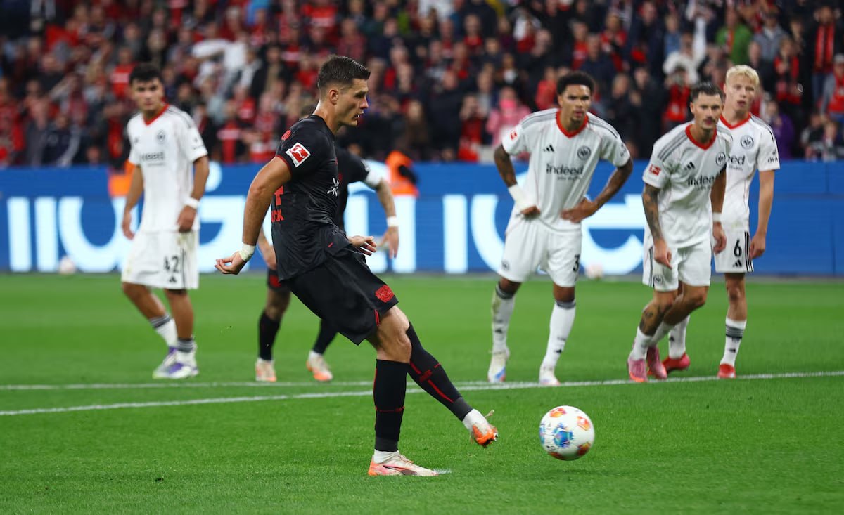 Bayer Leverkusen vs Eintracht Frankfurt (01:30  13/09) | Xem lại trận đấu