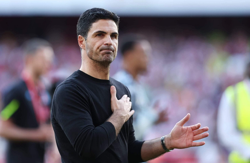 Arteta tính mời phi công RAF để nâng cao nghệ thuật truyền đạt ở Arsenal