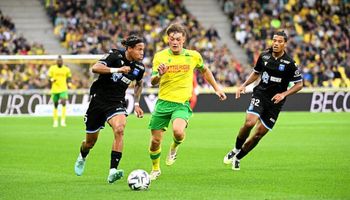 FC Nantes vs AJ Auxerre (00:00 – 31/08) | Xem lại trận đấu
