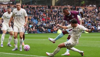 Burnley vs Nottingham Forest (21:00 – 20/09) | Xem lại trận đấu
