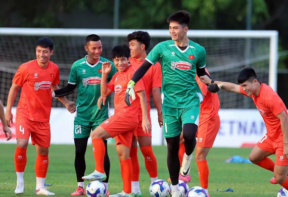 Cầu thủ U23 Việt Nam thăng hoa: Có đủ sức chen chân vào V-League?