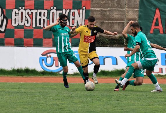 Nhận định soi kèo Yalova vs Nilufer lúc 19h00 ngày 2/9/2025