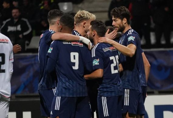 Nhận định soi kèo Paris vs Lorient lúc 01h45 ngày 4/10/2025