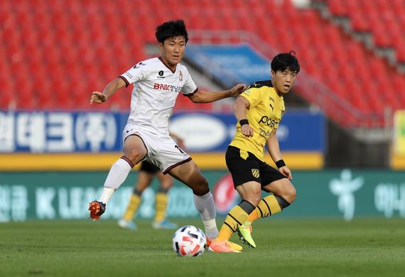 Nhận định soi kèo Gyeongnam vs Jeonnam lúc 12h00 ngày 8/10/2025