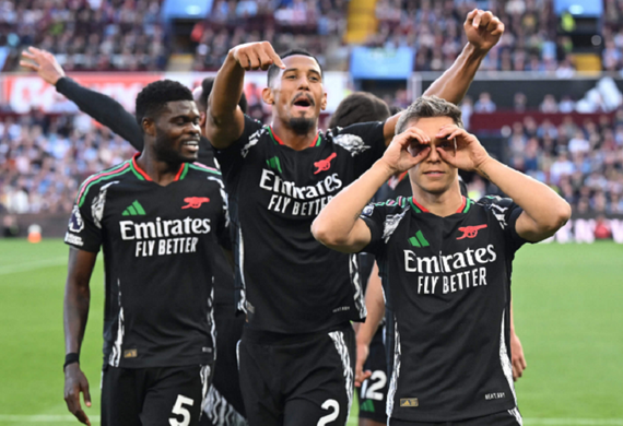 Chính thức: Arsenal tăng lương cho Trossard, hợp đồng vẫn giữ nguyên đến 2027