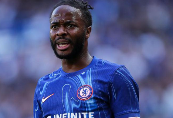 Chelsea sẵn sàng cho mượn Raheem Sterling để giảm tải quỹ lương